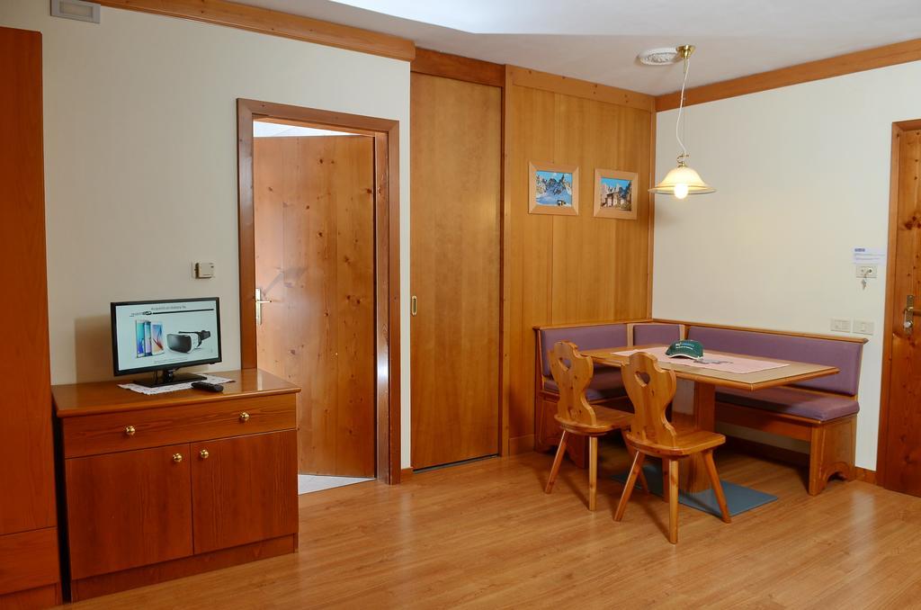Ski Residence Сан-Мартино-ди-Кастроцца Номер фото